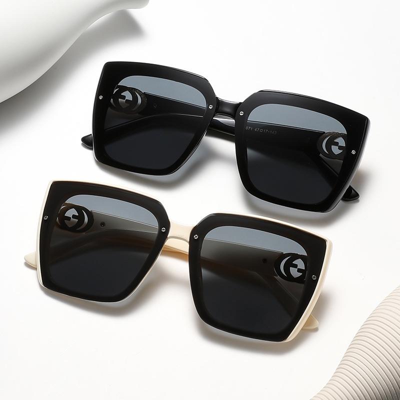 Retro Frame Sunglasses - Elegance Jewelry Boutique