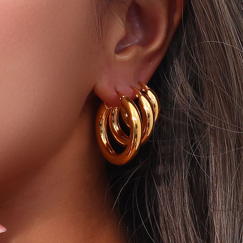 Round Loop Gold Hoop Earrings - Elegance Jewelry Boutique